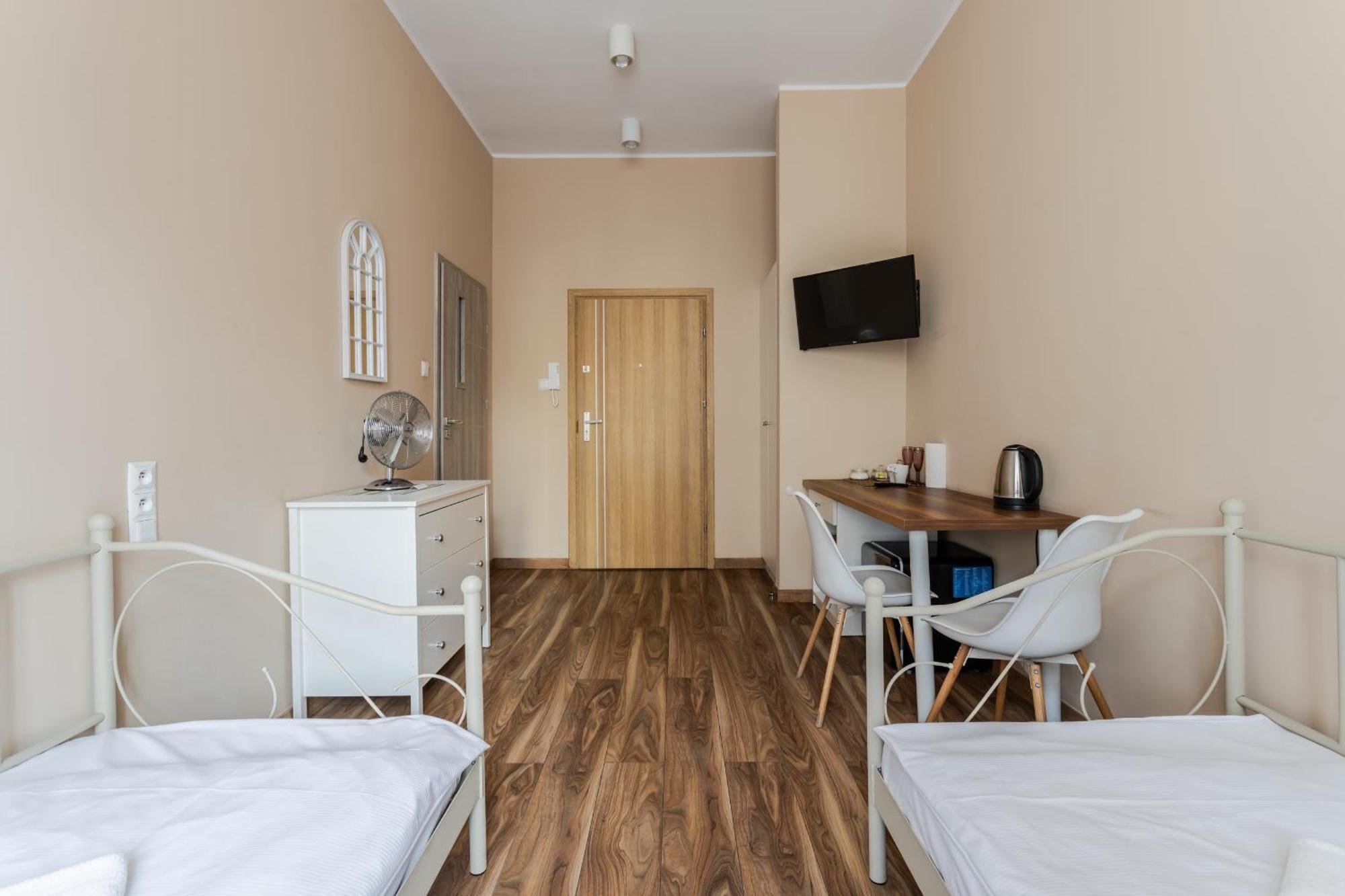Functional And Comfortable Very Berry Studios In Poznan By Noclegi Renters Exterior photo