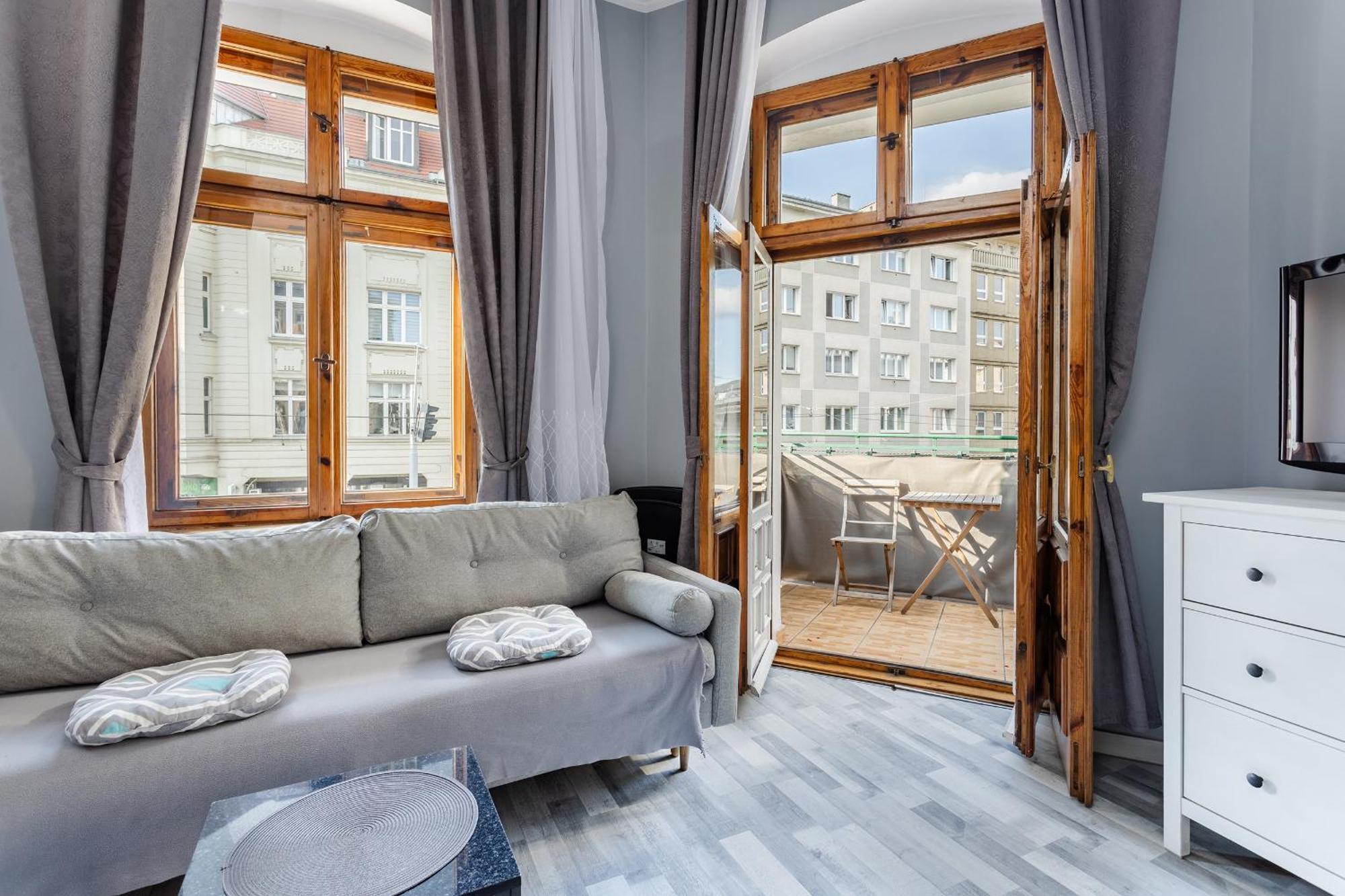 Functional And Comfortable Very Berry Studios In Poznan By Noclegi Renters Exterior photo